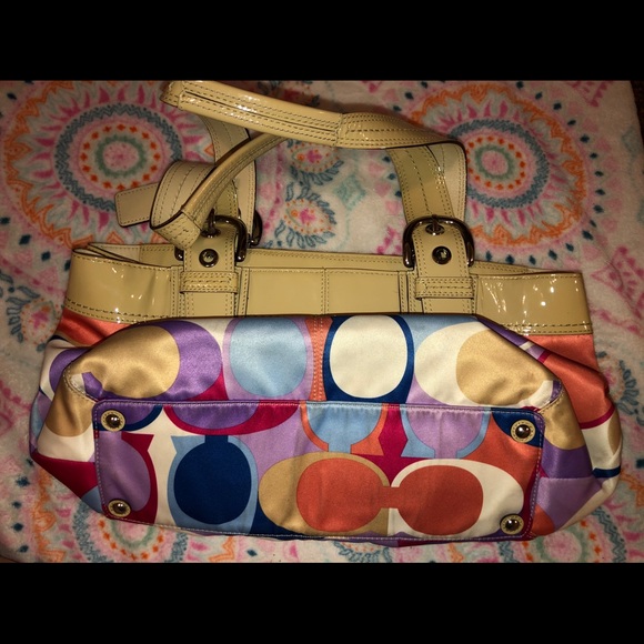 Authentic Coach bag - Picture 2 of 4